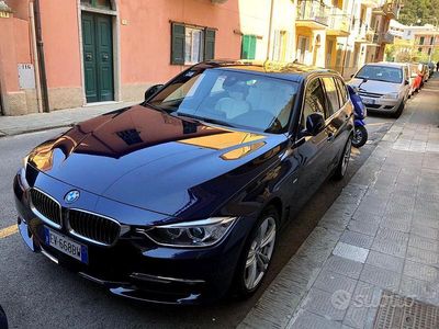 Usata BMW 325 Sport Line 218 CV (160 kW) 2014 Blu Station wagon