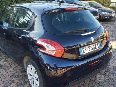 Usata Peugeot 208 2012 Blu Utilitaria
