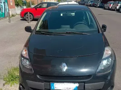Usata Renault Clio 58 CV (42 kW) 2012 Nero Utilitaria