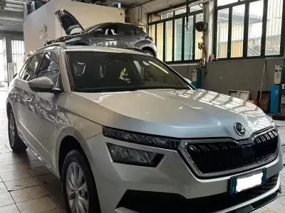 Usata Skoda Kamiq 110 CV (80 kW) 2022 Grigio SUV