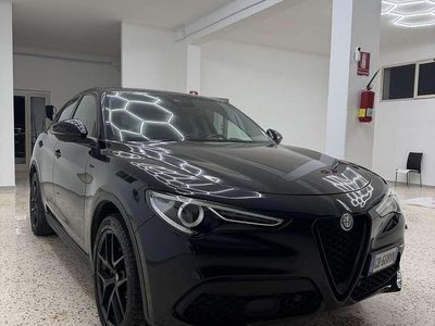 Usata Alfa Romeo Stelvio Sprint 190 CV (139 kW) 2020 Nero SUV