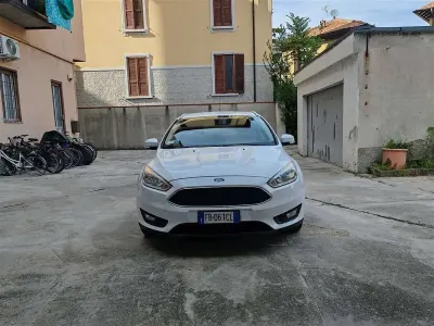 Usata Ford Focus S 120 CV (88 kW) 2015 Bianco Station wagon
