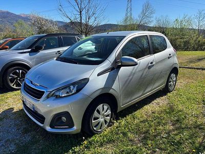 Usata Peugeot 108 Active 69 CV (50 kW) 2015 Argento Utilitaria