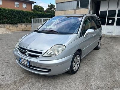 Citroën C8