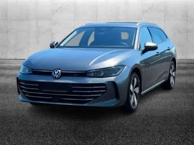 Usata VW Passat Business 150 CV (110 kW) 2025 Grigio Station wagon