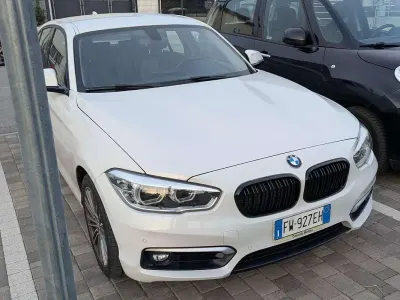 Usata BMW 118 Efficient Dynamics 150 CV (110 kW) 2019 Bianco Utilitaria