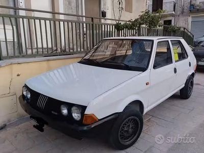 Käytetty Fiat Ritmo 130 HP (95 kW) 1984 Valkoinen Sedan