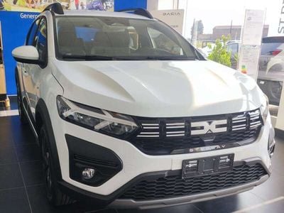 Usata Dacia Sandero Expression 101 CV (74 kW) 2024 Bianco ghiaccio Utilitaria