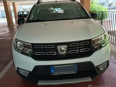Usata Dacia Sandero 90 CV (66 kW) 2019 Bianco Berlina
