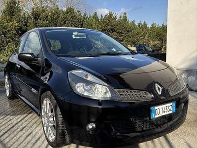 Käytetty Renault Clio II R.S. 197 HP (144 kW) 2007 Sedan