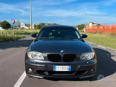 Usata BMW 118 129 CV (94 kW) 2005 Grigio Utilitaria