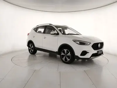 Usata MG ZS Comfort 106 CV (77 kW) 2024 Bianco SUV