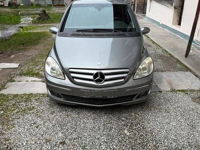 Usata Mercedes B150 2007 Grigio Monovolume