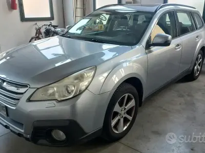 Usata Subaru Outback 2014 Station wagon