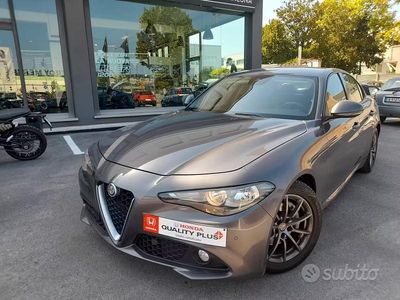 Usata Alfa Romeo Giulia Business 150 CV (110 kW) 2017 Grigio Berlina