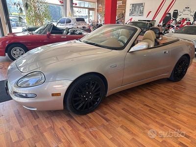 Usata Maserati Spyder 390 CV (286 kW) 2002 Oro Cabrio