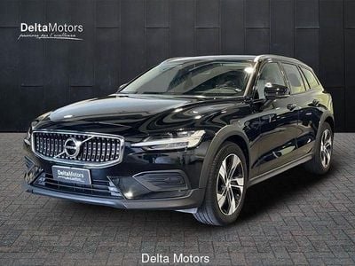 Nero Usata 2021 Volvo V60 CC Business Edition Station wagon | 27.150 € (Buon prezzo)