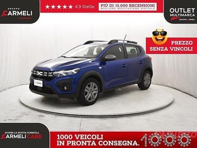 Usado Dacia Sandero Comfort 101 CV (74 kW) 2023 Azul Berlina