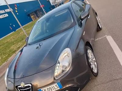 Usata Alfa Romeo Giulietta 170 CV (125 kW) 2011 Grigio Utilitaria