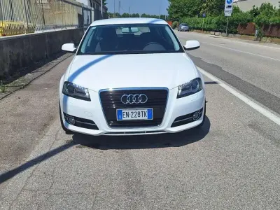 Usata Audi A3 S-Line 105 CV (77 kW) 2012 Bianco Utilitaria