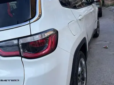 Usata Jeep Compass Limited 140 CV (102 kW) 2019 Bianco SUV