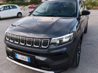 Usata Jeep Compass Limited 131 CV (96 kW) 2024 Grigio SUV