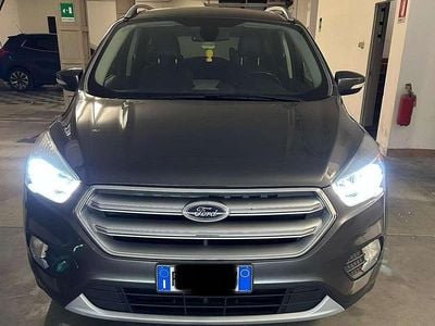 Usata Ford Kuga Titanium S 150 CV (110 kW) 2017 Grigio SUV