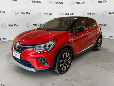 Usata Renault Captur Intens 91 CV (66 kW) 2023 Rosso SUV