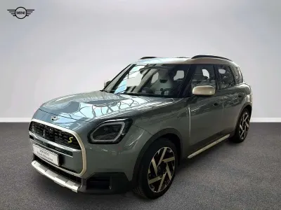 Usata Mini Countryman Favoured 225 kW (306 CV) 2025 Verde SUV