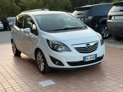 Usata Opel Meriva 120 CV (88 kW) 2012 Bianco Monovolume