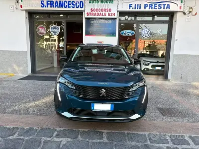 Usata Peugeot 3008 Business-Line 131 CV (96 kW) 2022 Blu SUV