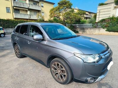 Usata Mitsubishi Outlander 177 CV (130 kW) 2014 Grigio SUV