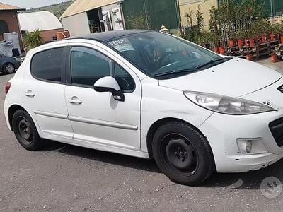 Usata Peugeot 207 68 CV (50 kW) 2010 Bianco Berlina