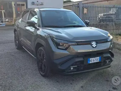 Nuova Suzuki e-Vitara 135 kW (184 CV) 2026 Verde SUV