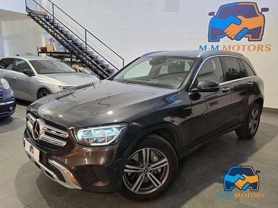 Usata Mercedes GLC300e Business 211 CV (155 kW) 2021 Grigio SUV