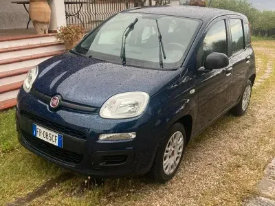 Usata Fiat Panda 54 CV (39 kW) 2018 Blu Utilitaria
