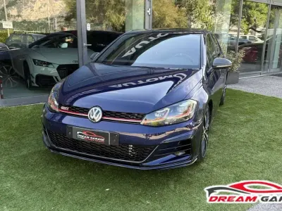 Używany VW Golf VII GTI 245 KM (180 kW) 2019 Niebieski Sedan/Limuzyna