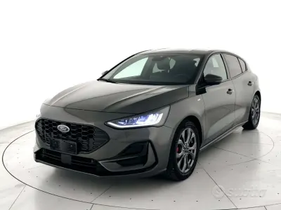 Usata Ford Focus ST-Line 125 CV (91 kW) 2022 Grigio Berlina