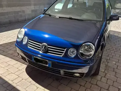 Usata VW Polo 48 CV (35 kW) 2004 Blu Utilitaria