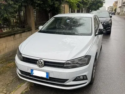 Usata VW Polo 80 CV (58 kW) 2018 Grigio Utilitaria