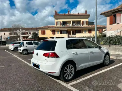 Usata VW Golf VII 110 CV (80 kW) 2014 Bianco Berlina