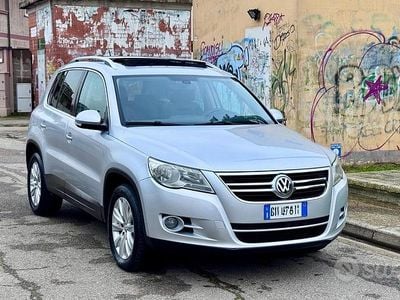 Usata VW Tiguan Sportline 140 CV (102 kW) 2008 Grigio SUV