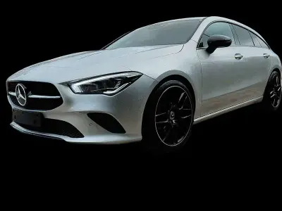 Begagnad Mercedes CLA200 Shooting Brake AMG Line Premium Plus 150 HK (110 kW) 2024 Kombi