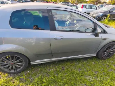 Usata Fiat Grande Punto 90 CV (66 kW) 2006 Grigio Utilitaria