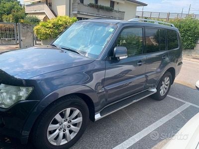 Usata Mitsubishi Pajero 2010 Blu SUV