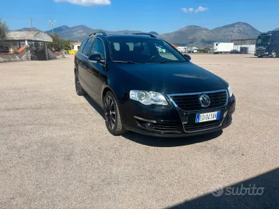 Usata VW Passat Highline 140 CV (102 kW) 2010 Nero Station wagon
