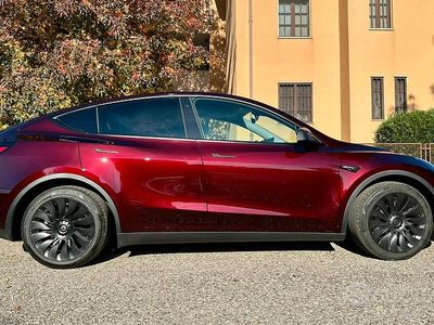 Usata Tesla Model Y Long Range AWD 378 kW (514 CV) 2023 Rosso SUV