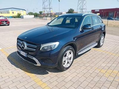 Usata Mercedes GLC250 204 CV (150 kW) 2018 Blu Station wagon