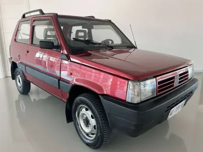 Usata Fiat Panda 4x4 Club 50 CV (36 kW) 1994 Rosso metallizzato Utilitaria