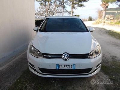 Usata VW Golf VII Highline 110 CV (80 kW) 2015 Bianco Berlina